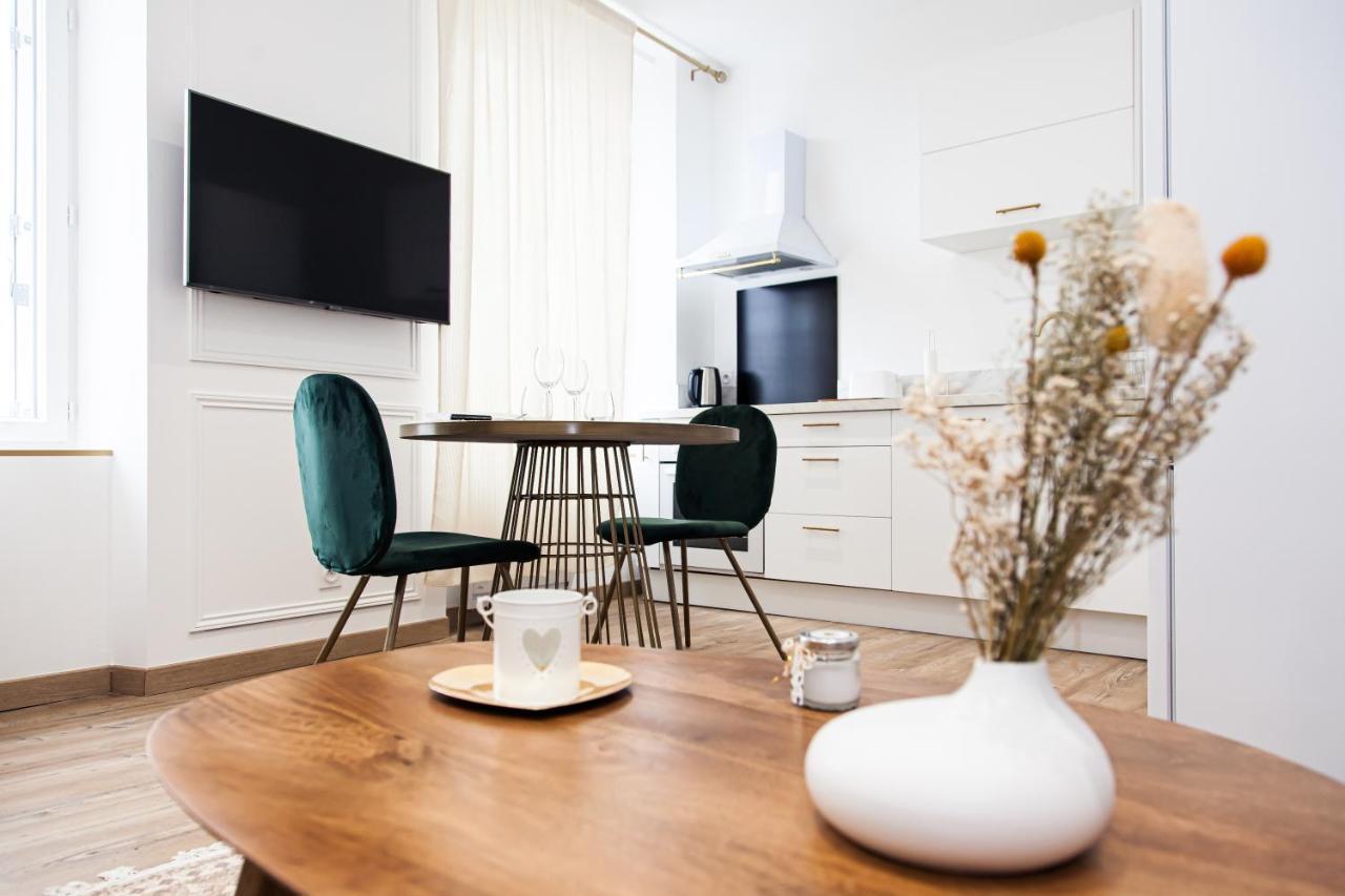 Apartamento Le Contemporain 40 Châteauroux Exterior foto